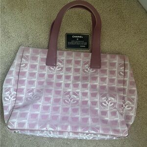 Chanel Vintage 2000-2002 Pink Totebag with Leather Handles with Black Card